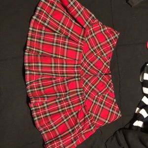 Royal Bones size large red plaid skirt
